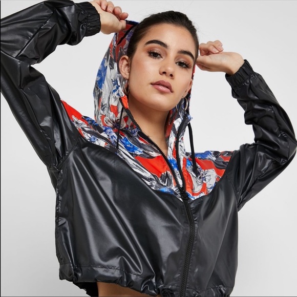 NEW Nike Women’s Sportswear Windbreaker floral - Picture 7 of 9